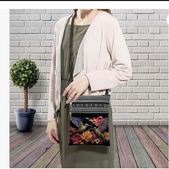 NWT Floral Hummingbird Bag - Picture 4 of 4